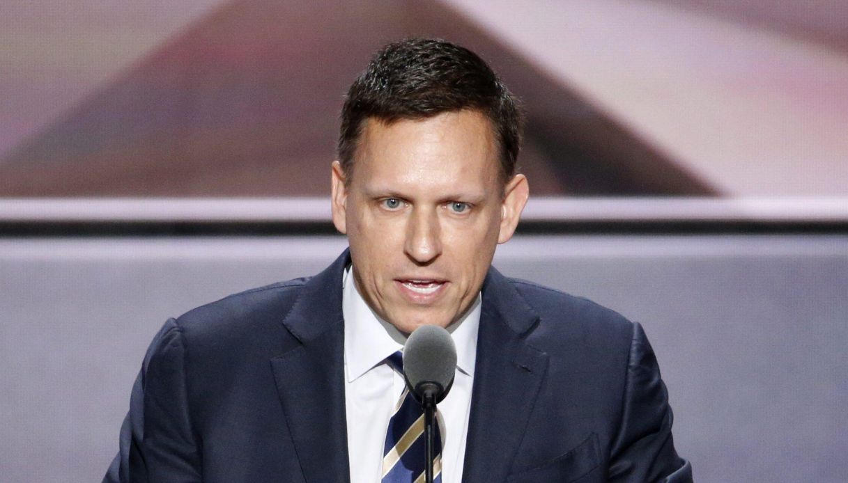 peter thiel a roma per lezioni sull anticristo giallo sul magnate di palantir i legami con trump e l ice da Virgilio.it peter thiel a roma per lezioni sull anticristo giallo sul magnate di palantir i legami con trump e l ice