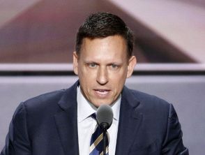 Peter Thiel a Roma per lezioni sull'Anticristo, giallo sul magnate di Palantir: i legami con Trump e l'ICE