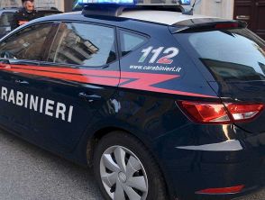 Tenta la rapina al supermercato Eurospin di Lomazzo ma la cassiera lo riconosce: era l'ex compagno di scuola