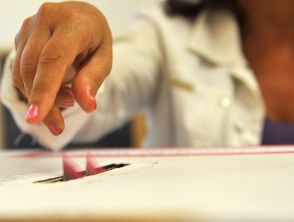 Per il referendum del 22 e 23 marzo liste uniche per uomini e donne in ordine alfabetico, prima volta dal 1946