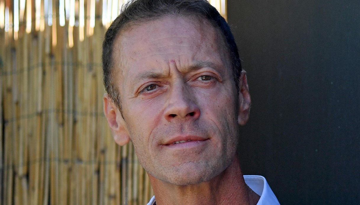 Rocco Siffredi querela autori delle Iene per diffamazione dopo i servizi su presunti abusi e violenze sul set
