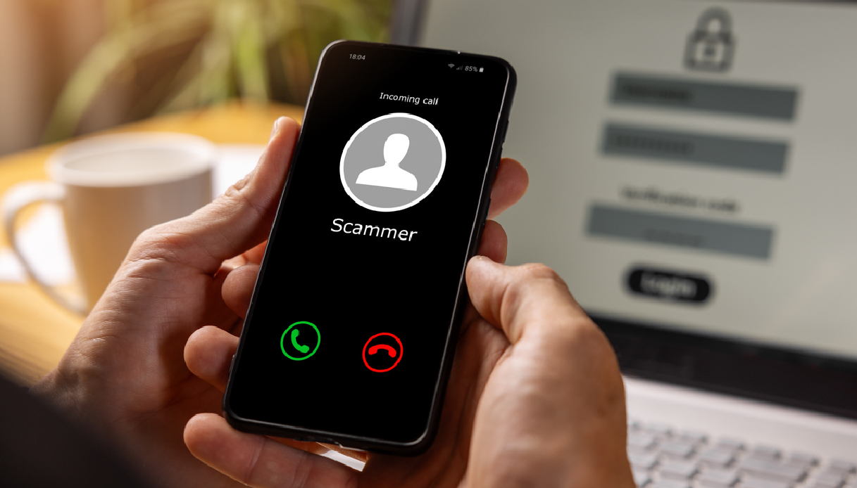 Truffe telefoniche, chiamate fuori controllo anche dall’estero: come riconoscere i numeri da evitare Truffe telefoniche, chiamate fuori controllo anche dall’estero: come riconoscere i numeri da evitare