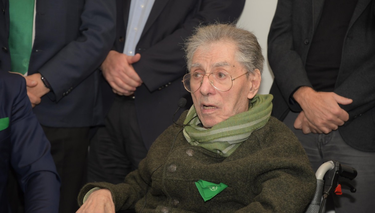 Morto Umberto Bossi, il fondatore della Lega aveva 84 anni, è stato ...