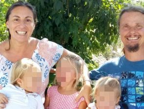 Famiglia nel bosco, Catherine non riesce a parlare con uno dei figli che ha rifiutato la videochiamata