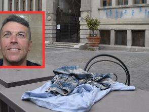 Muore davanti al figlio, fermati due giovani di 23 e 19 anni ora accusati di concorso in omicidio volontario