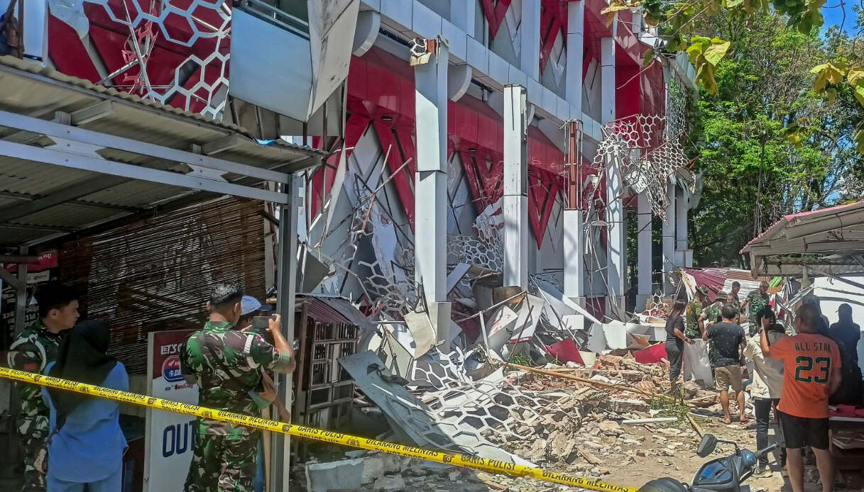 https://wips.plug.it/cips/notizie.virgilio.it/cms/2026/04/terremoto-indonesia-morto.jpg