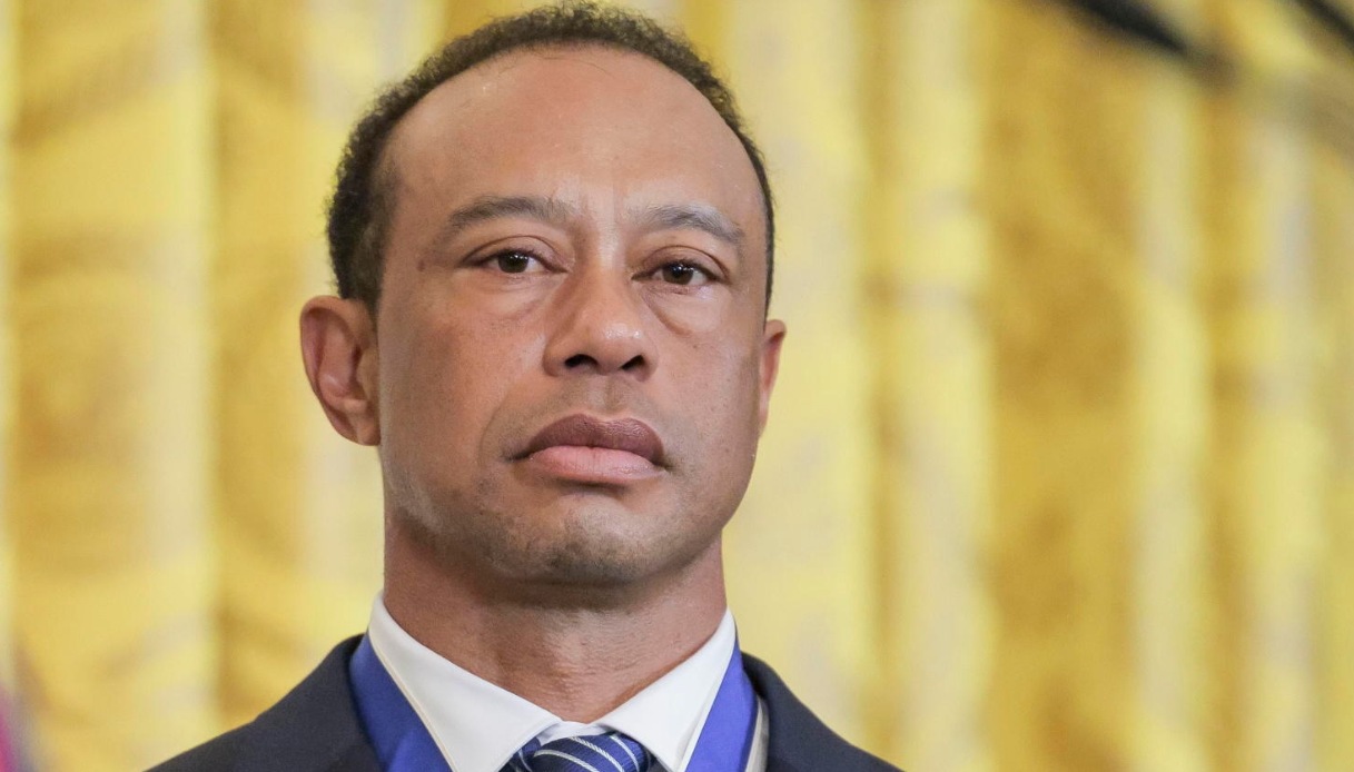 https://wips.plug.it/cips/notizie.virgilio.it/cms/2026/04/tiger-woods-incidente-trump.jpg
