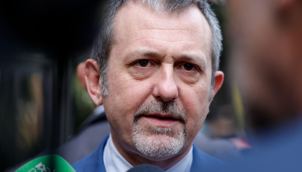 https://wips.plug.it/cips/notizie.virgilio.it/cms/2026/05/andrea-delmastro-condanna.jpg