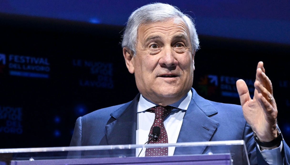 https://wips.plug.it/cips/notizie.virgilio.it/cms/2026/05/antonio-tajani-migranti-pd.jpg