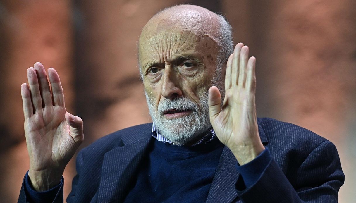 https://wips.plug.it/cips/notizie.virgilio.it/cms/2026/05/carlo-petrini-morto-annuncio.jpg