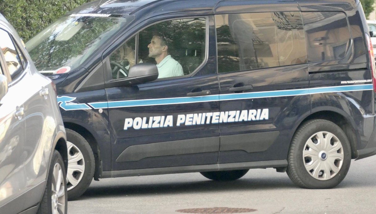 chiesto l ergastolo per cinzia dal pino sentenza rinviata per la donna che invest236 il ladro a viareggio da Virgilio.it chiesto l ergastolo per cinzia dal pino sentenza rinviata per la donna che invest236 il ladro a viareggio