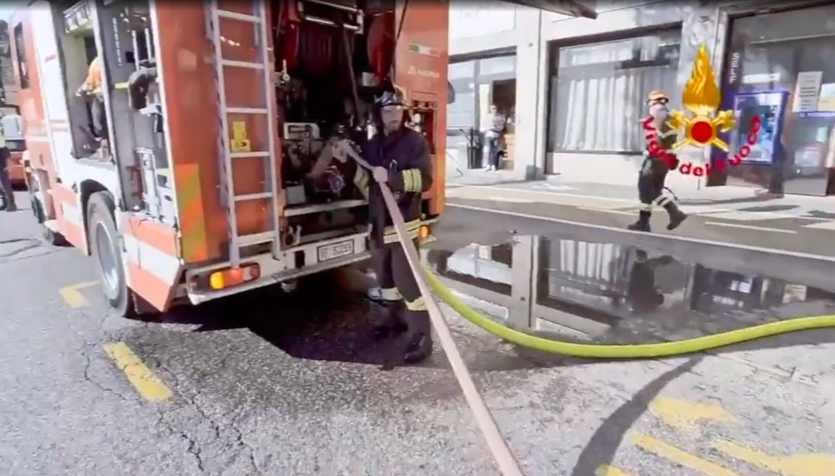 https://wips.plug.it/cips/notizie.virgilio.it/cms/2026/05/donna-morta-incendio-trieste-sigaretta.jpg