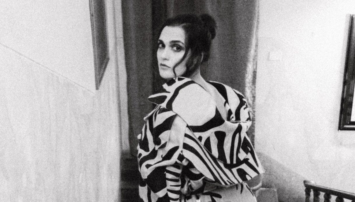 elena romano l8217intervista alla cantautrice la musica mi ha insegnato ad amare anche il mio caos da Virgilio.it elena romano l8217intervista alla cantautrice la musica mi ha insegnato ad amare anche il mio caos