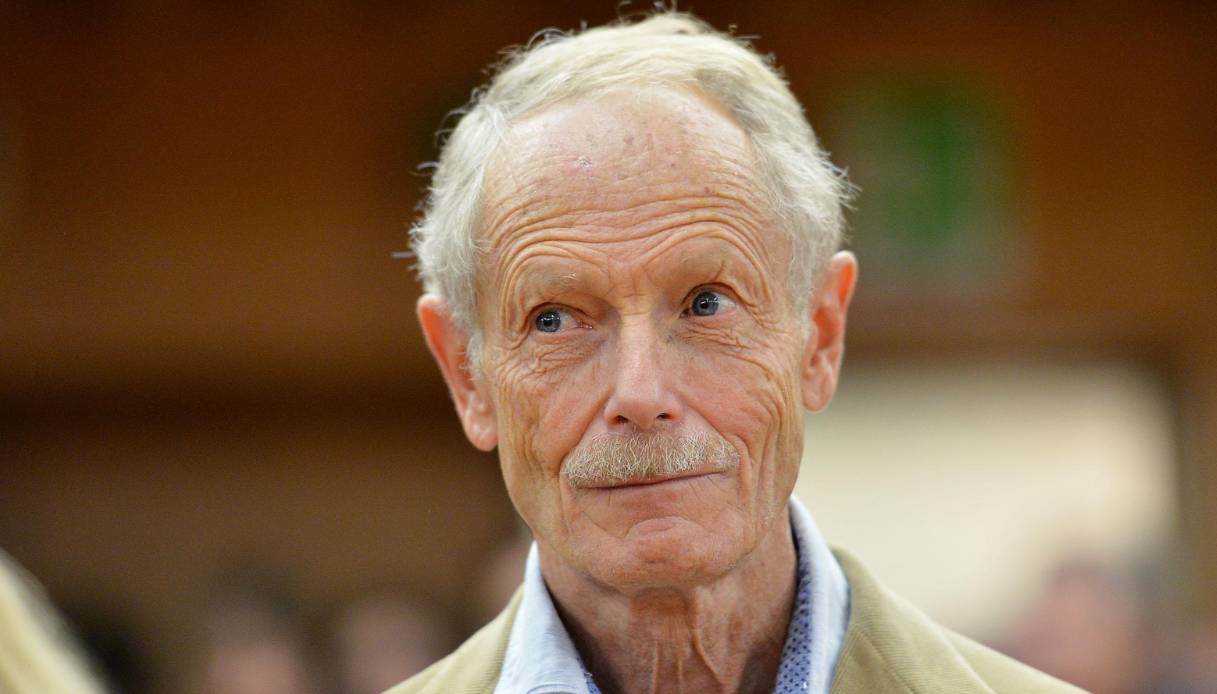 erri de luca torna sulla parola sionista ma sorvola sul genocidio anche se appoggia la causa palestinese da Virgilio.it erri de luca torna sulla parola sionista ma sorvola sul genocidio anche se appoggia la causa palestinese