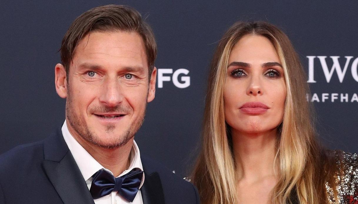 https://wips.plug.it/cips/notizie.virgilio.it/cms/2026/05/francesco-totti-ilary-blasi.jpg