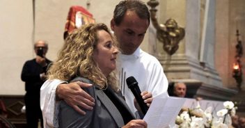 funerali-alex-zanardi-combattente-fiorella-mannoia
