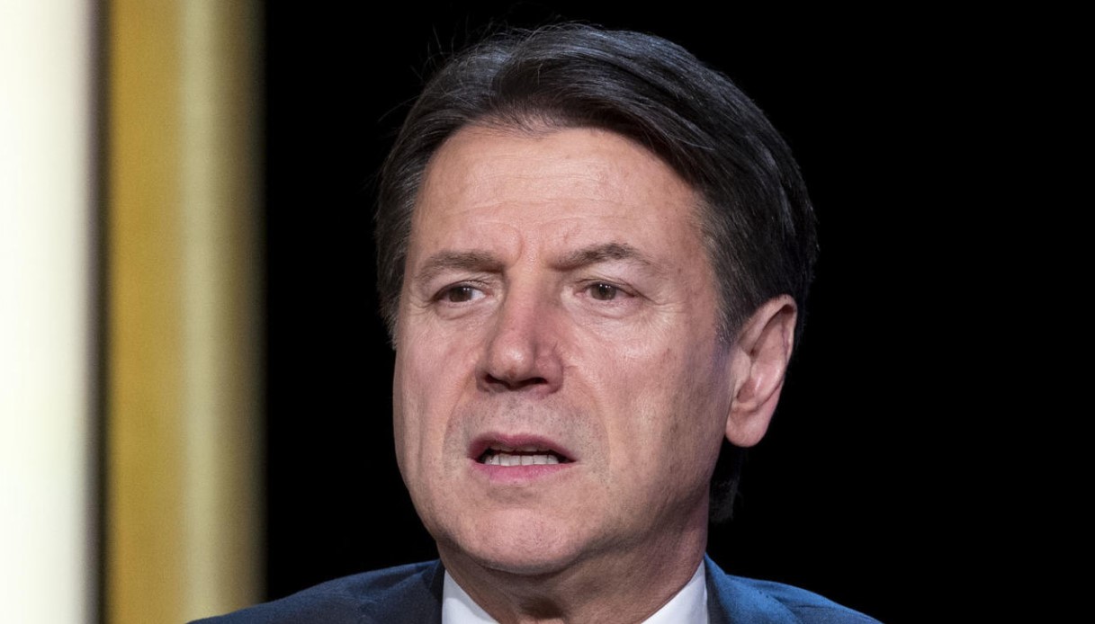 https://wips.plug.it/cips/notizie.virgilio.it/cms/2026/05/giuseppe-conte-operato-neoplasia.jpg