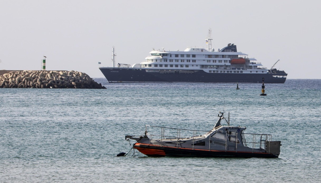 https://wips.plug.it/cips/notizie.virgilio.it/cms/2026/05/hantavirus-nave-crociera-gianni-rezza.jpg