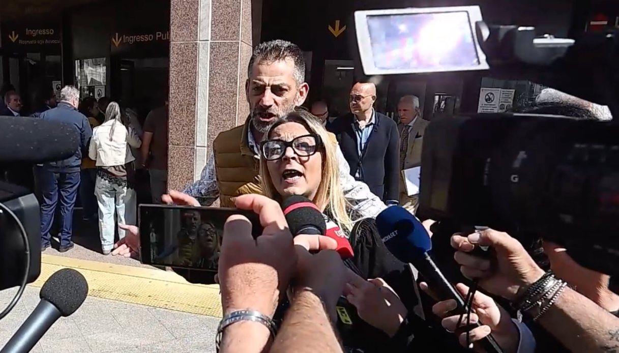 https://wips.plug.it/cips/notizie.virgilio.it/cms/2026/05/martina-carbonaro-femminicidio-minacce.jpg