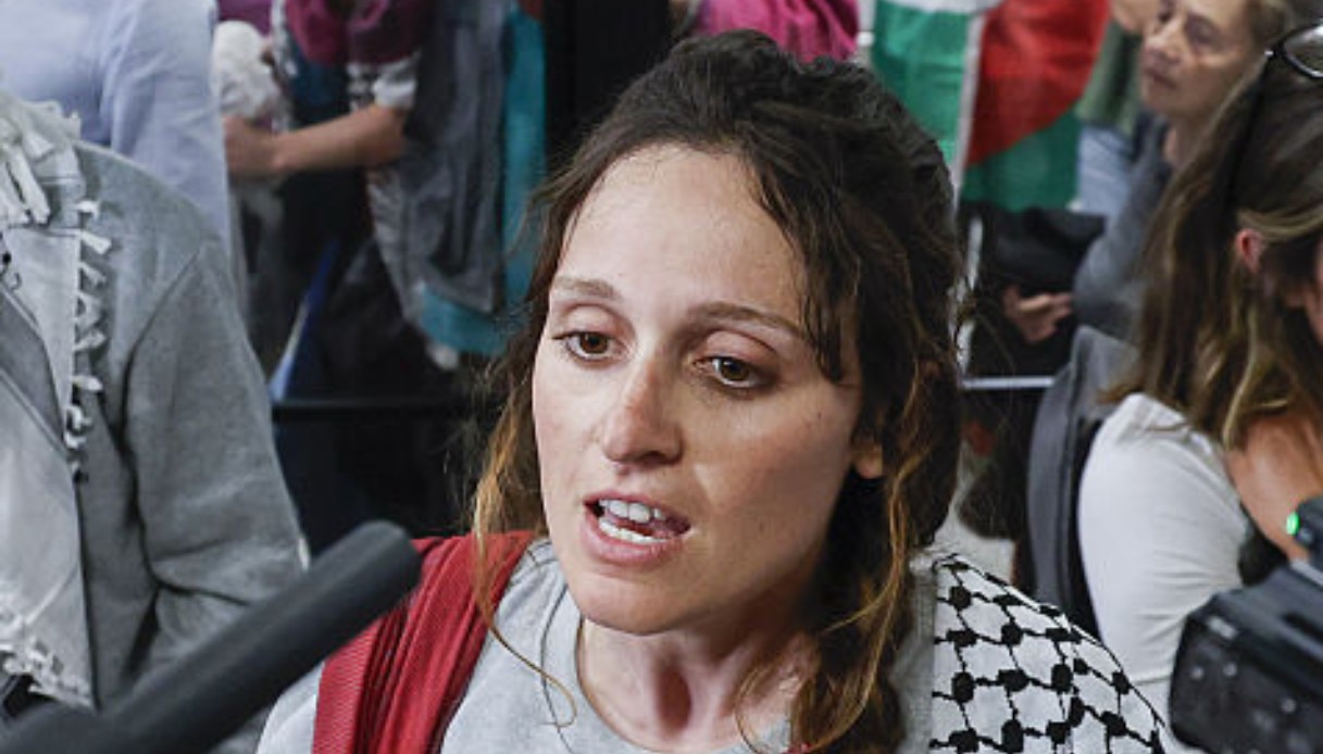 attivista della flotilla martina comparelli denuncia di essere stata molestata dopo aver chiesto un medico da Virgilio.it attivista della flotilla martina comparelli denuncia di essere stata molestata dopo aver chiesto un medico