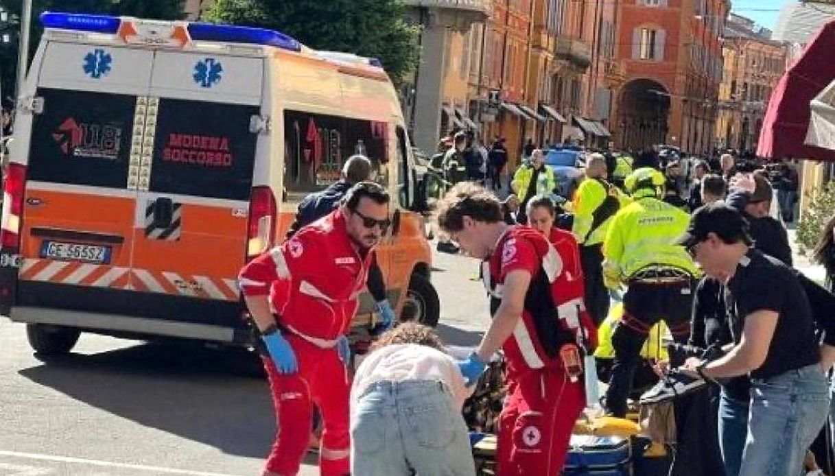 auto sulla folla a modena chi 232 salim el koudri e perch233 voleva fare una strage si sentiva bullizzato da Virgilio.it auto sulla folla a modena chi 232 salim el koudri e perch233 voleva fare una strage si sentiva bullizzato