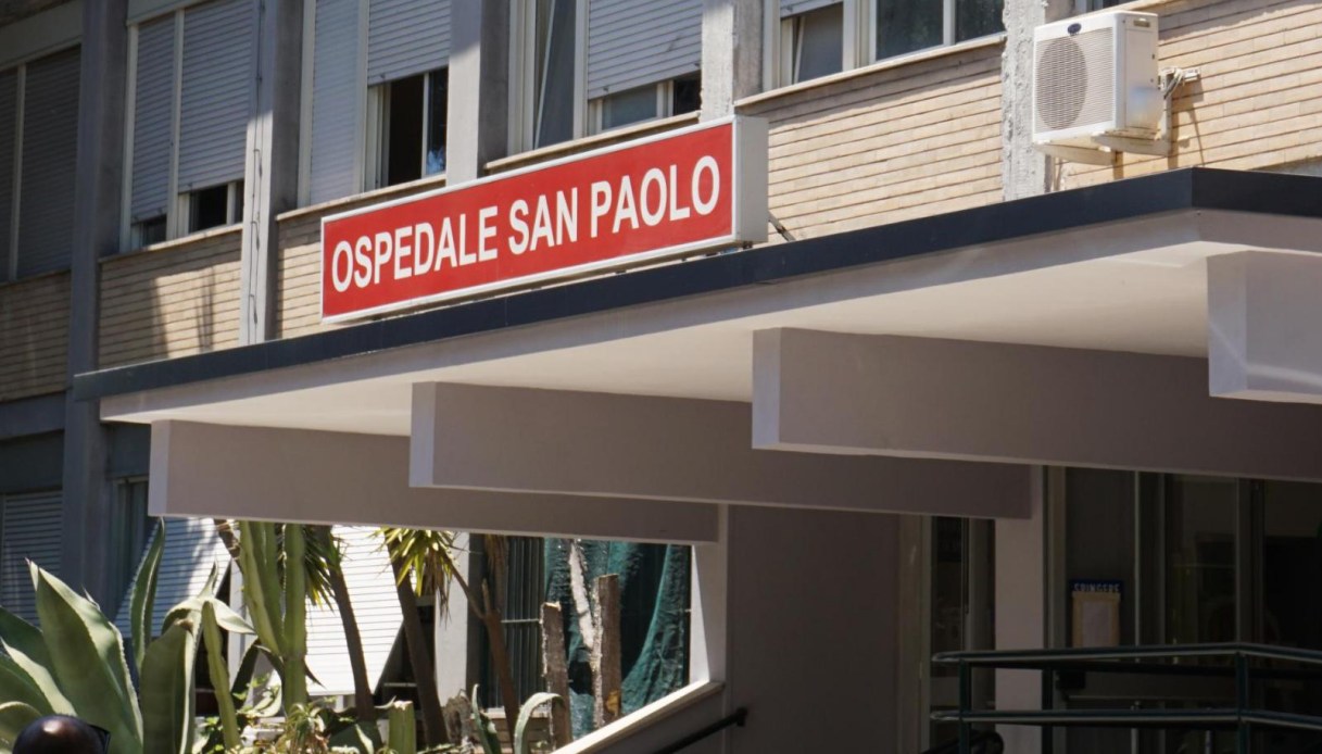 https://wips.plug.it/cips/notizie.virgilio.it/cms/2026/05/moglie-forbici-arrestato-marito-ospedale-san-paolo.jpg