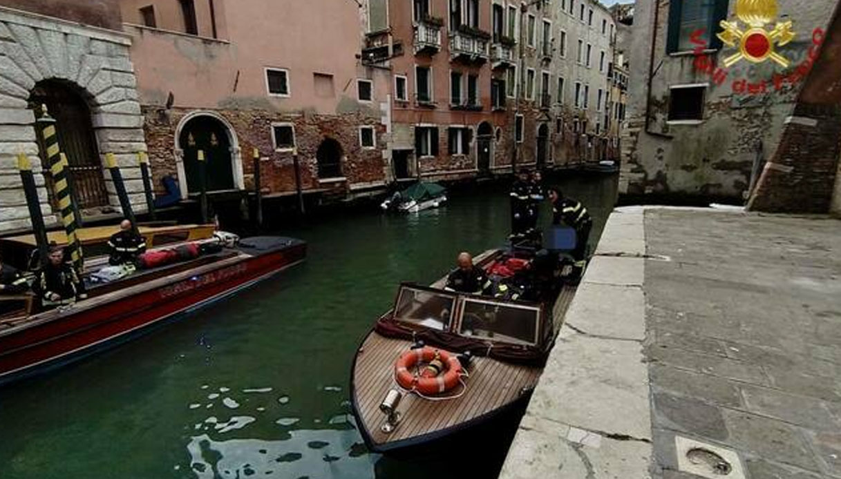 https://wips.plug.it/cips/notizie.virgilio.it/cms/2026/05/morto-canale-venezia-san-polo.jpg