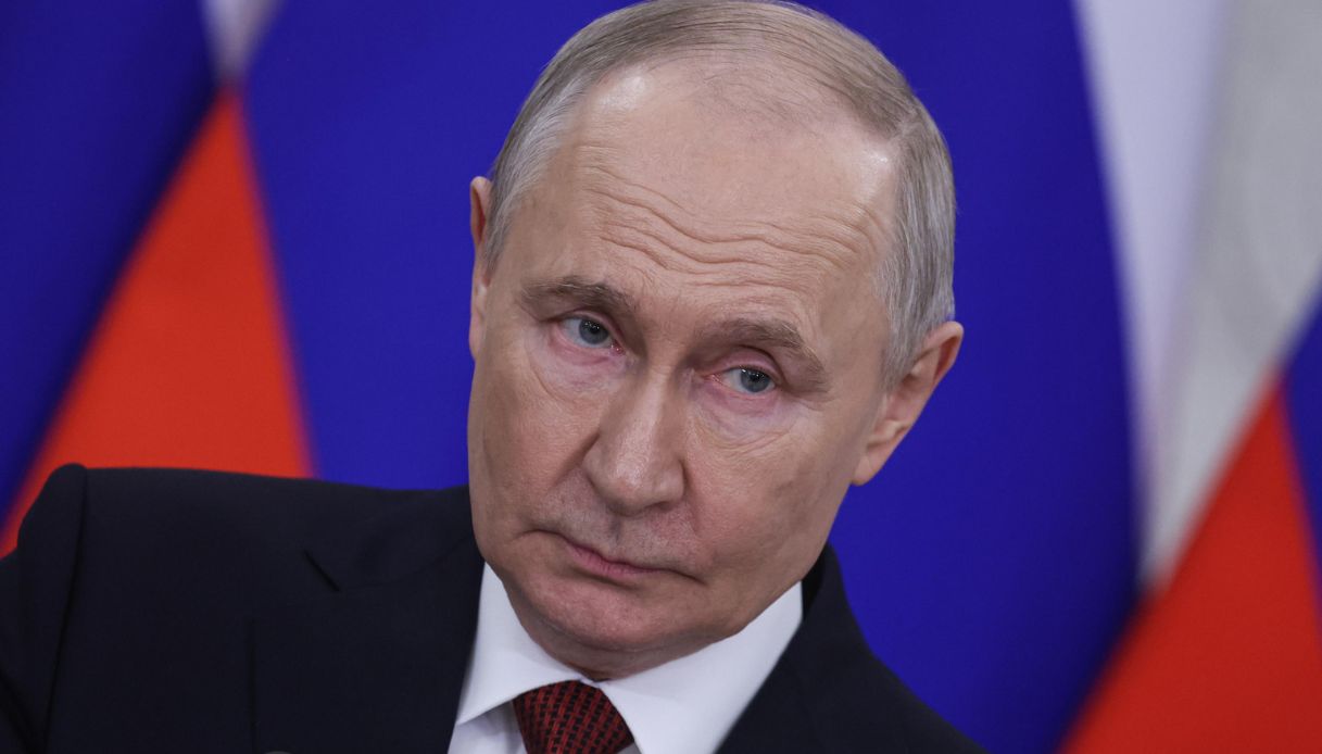 https://wips.plug.it/cips/notizie.virgilio.it/cms/2026/05/putin-guerra-russia-ucraina.jpg