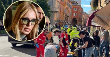 Roberta Bruzzone auto sulla folla Modena