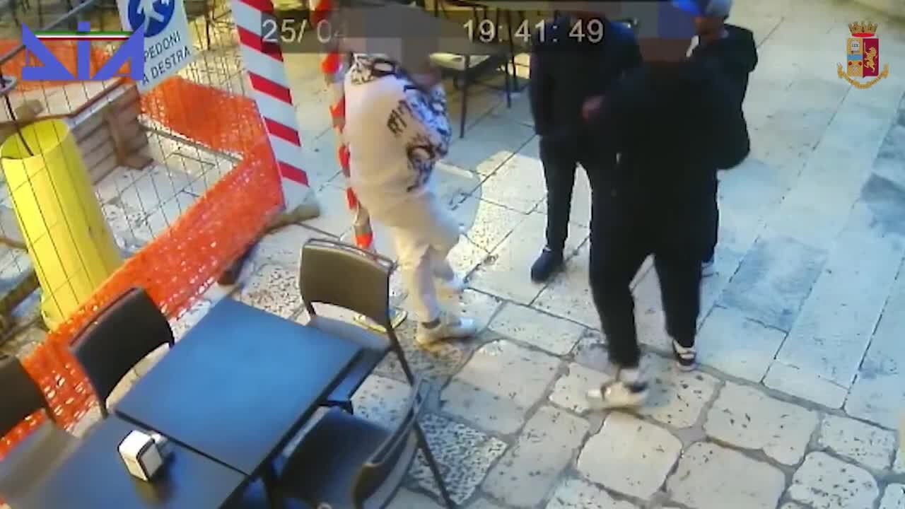 https://wips.plug.it/cips/notizie.virgilio.it/cms/2026/05/video_bc6396632009112.jpg