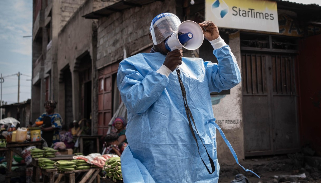 virus ebola via ai controlli per chi arriva da congo e uganda procedura in cinque livelli di rischio da Virgilio.it virus ebola via ai controlli per chi arriva da congo e uganda procedura in cinque livelli di rischio