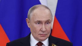 Putin mette al bando gli orologi per il suo staff durante le riunioni per paura di essere ucciso, il motivo