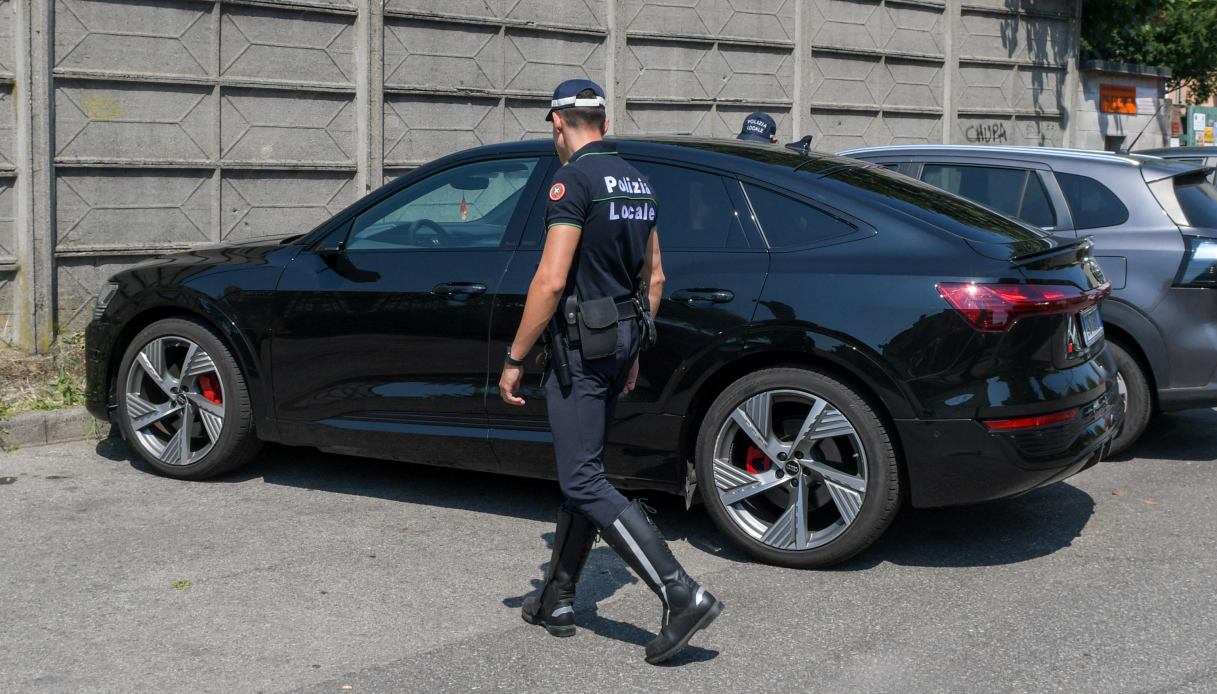 Agente Francesco Imprezzabile morto a Milano, l'uomo arrestato chiede scusa "alla famiglia e all'Italia"