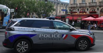 bimbo-morto-auto-francia-caldo