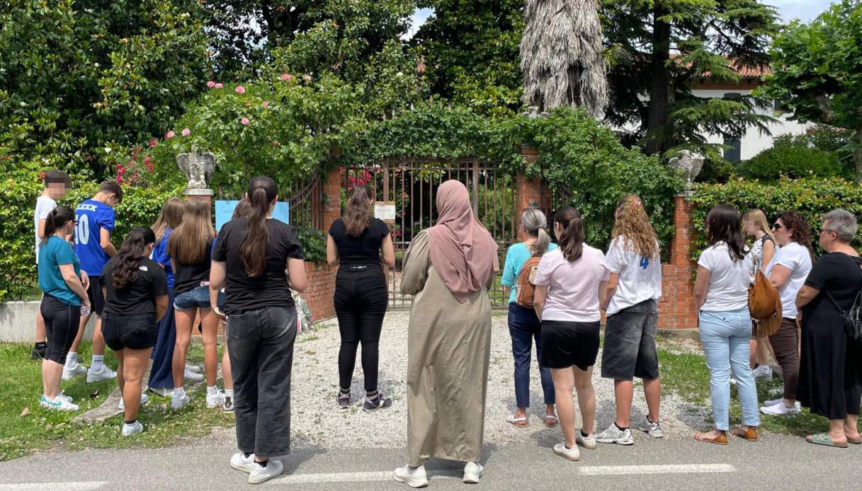 chiara guerra uccisa a coltellate dal nipote a san stino di livenza vicino venezia chi era l insegnante da Virgilio.it chiara guerra uccisa a coltellate dal nipote a san stino di livenza vicino venezia chi era l insegnante