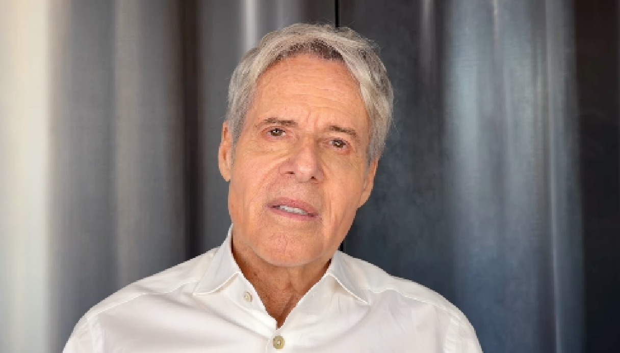 claudio baglioni ha la polmonite interstiziale acuta costretto a tre mesi di riposo tour rinviato di un anno da Virgilio.it claudio baglioni ha la polmonite interstiziale acuta costretto a tre mesi di riposo tour rinviato di un anno