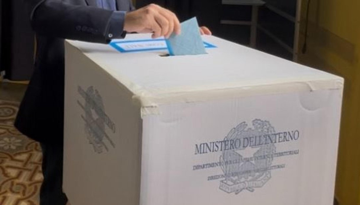 https://wips.plug.it/cips/notizie.virgilio.it/cms/2026/06/elezioni-comunali-2026-ballottaggi.jpg