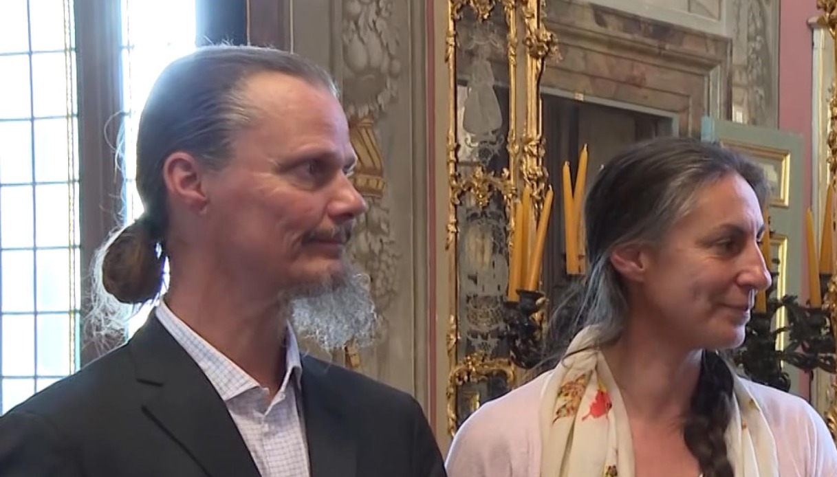 Famiglia nel bosco, Catherine può riabbracciare i figli dopo 3 mesi a Gissi: autorizzati incontri in presenza