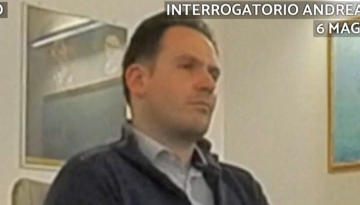 garlasco il video dell interrogatorio di sempio difficilmente lei ha ucciso chiara poggi prima delle 9 45 da Virgilio.it garlasco il video dell interrogatorio di sempio difficilmente lei ha ucciso chiara poggi prima delle 9 45