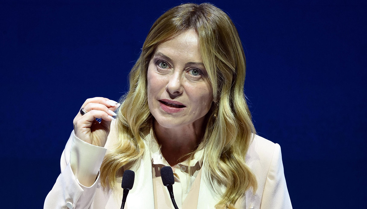 https://wips.plug.it/cips/notizie.virgilio.it/cms/2026/06/giorgia-meloni-patrimoniale.jpg