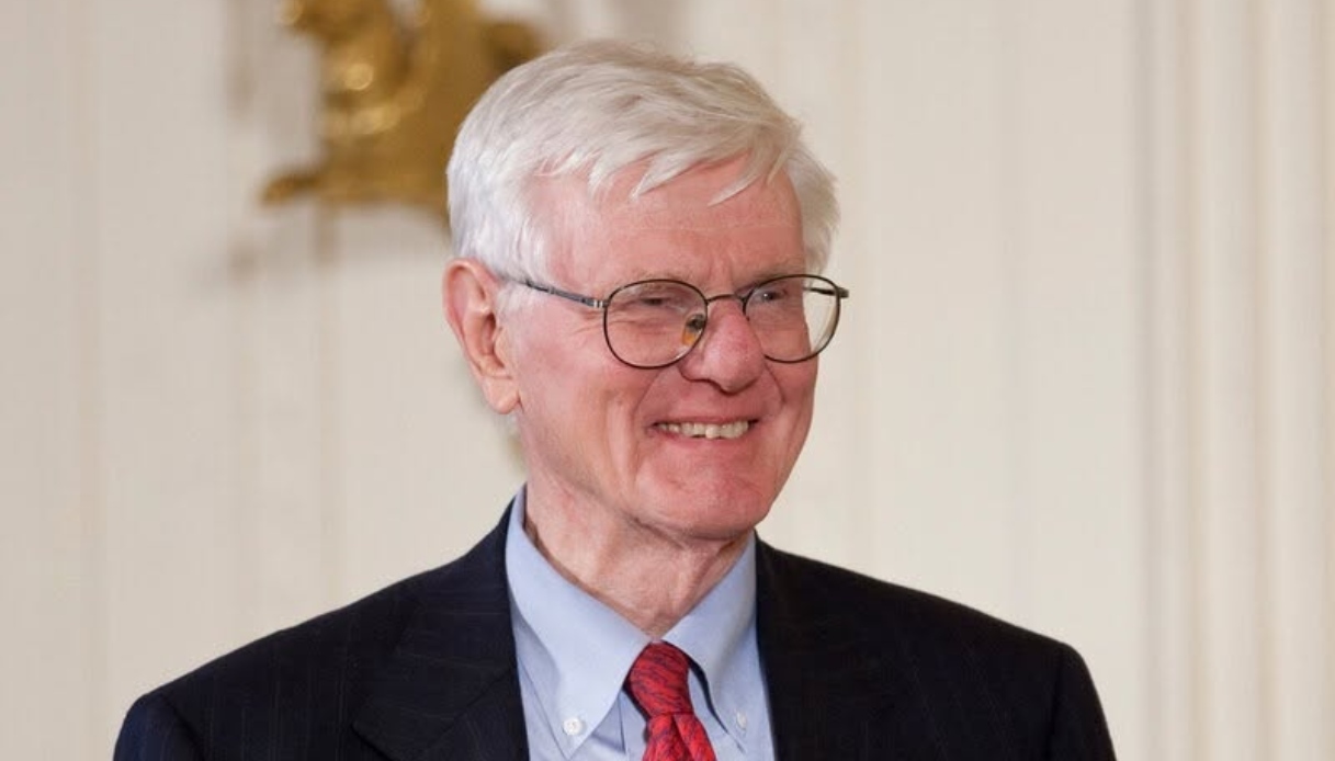 gordon wood morto investito da un auto premio pulitzer travolto nel parcheggio del supermercato a providence da Virgilio.it gordon wood morto investito da un auto premio pulitzer travolto nel parcheggio del supermercato a providence