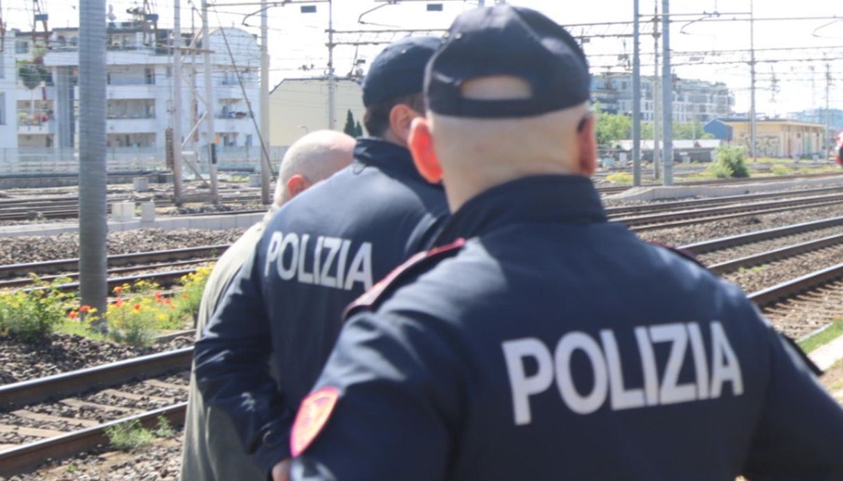 https://wips.plug.it/cips/notizie.virgilio.it/cms/2026/06/la-spezia-stazione-ca-di-boschetti-morto-treno.jpg
