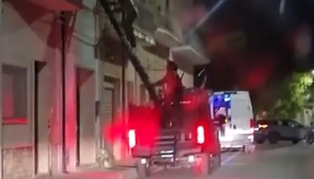 pizzaiolo palestinese arrestato a latiano per terrorismo avrebbe inneggiato all isis e alla jihad da Virgilio.it pizzaiolo palestinese arrestato a latiano per terrorismo avrebbe inneggiato all isis e alla jihad