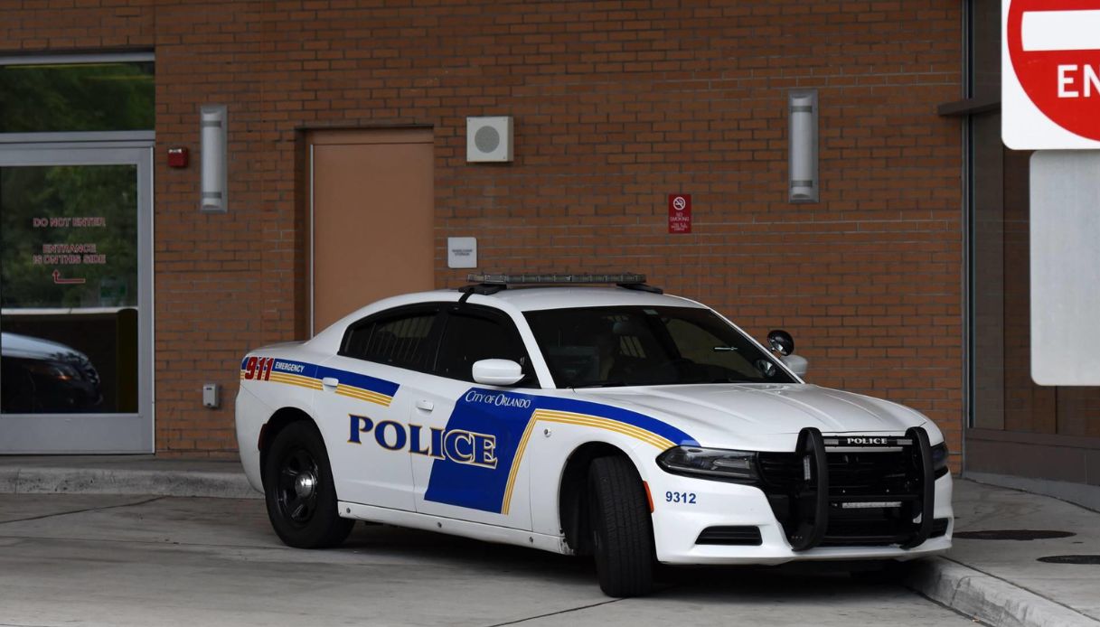 https://wips.plug.it/cips/notizie.virgilio.it/cms/2026/06/police-usa.jpg