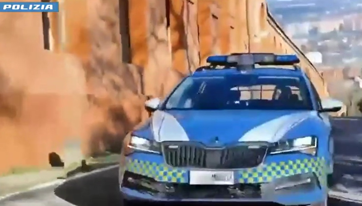 Mezzi d’opera rubati e taroccati destinati a Libia e Arabia Saudita, sequestri per 1,8 milioni e 6 arresti