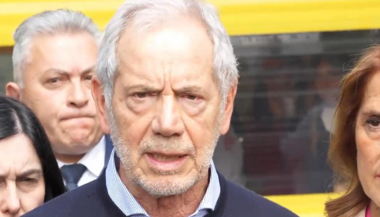salta la riforma dei medici di famiglia ira di guido bertolaso che lascia la riunione e annuncia dimissioni da Virgilio.it salta la riforma dei medici di famiglia ira di guido bertolaso che lascia la riunione e annuncia dimissioni