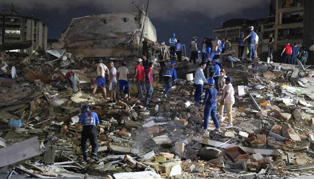 https://wips.plug.it/cips/notizie.virgilio.it/cms/2026/06/terremoto-venezuela-copertina.jpg