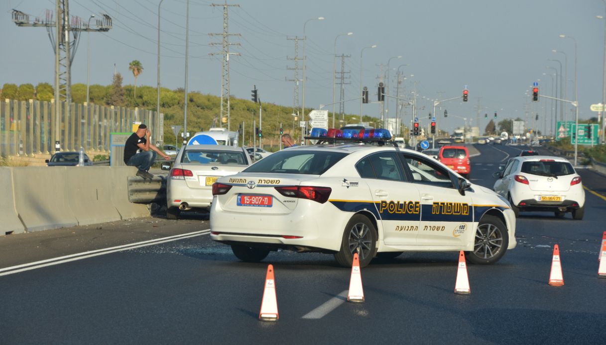https://wips.plug.it/cips/notizie.virgilio.it/cms/2026/06/terrorismo-israele-tel-aviv-morto.jpg