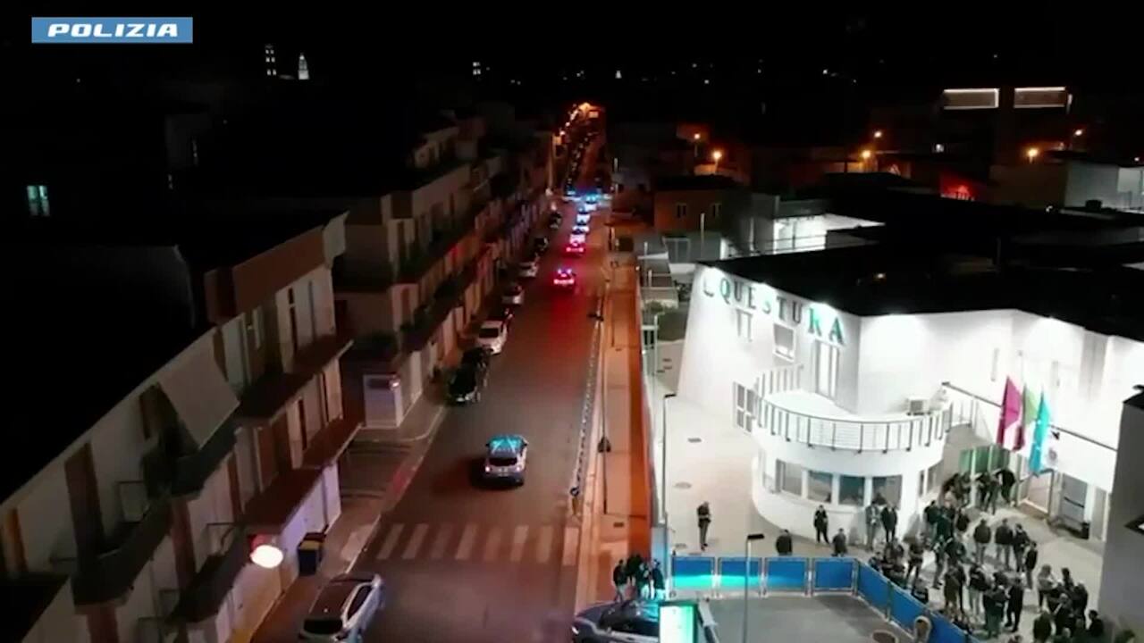 Operazione "Omnes" ad Andria, 40 arresti e il sistema dei “centralinisti” per gestire lo spaccio