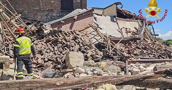 vigili-del-fuoco-porto-sant-elpidio-palazzina-morto-fermo-crollo